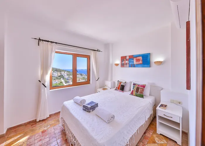 Lebi Derya 卡尔坎